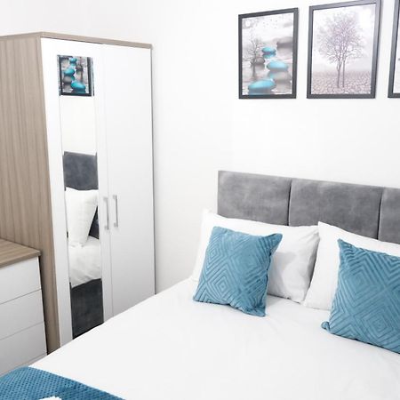 Modernized Three Bedroom House Near City Stadium, Attractions, City Centre - Sky N Netflix - Convenient Transport Manchester Luaran gambar