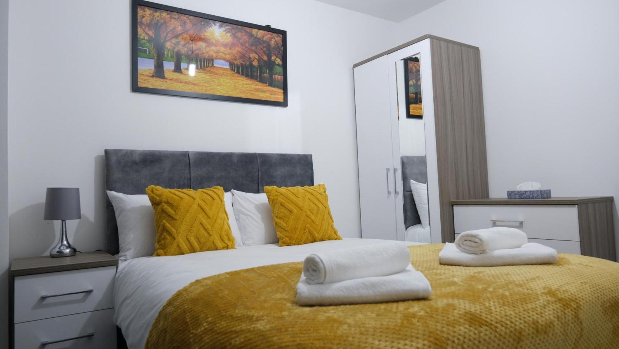 Modernized Three Bedroom House Near City Stadium, Attractions, City Centre - Sky N Netflix - Convenient Transport Manchester Luaran gambar